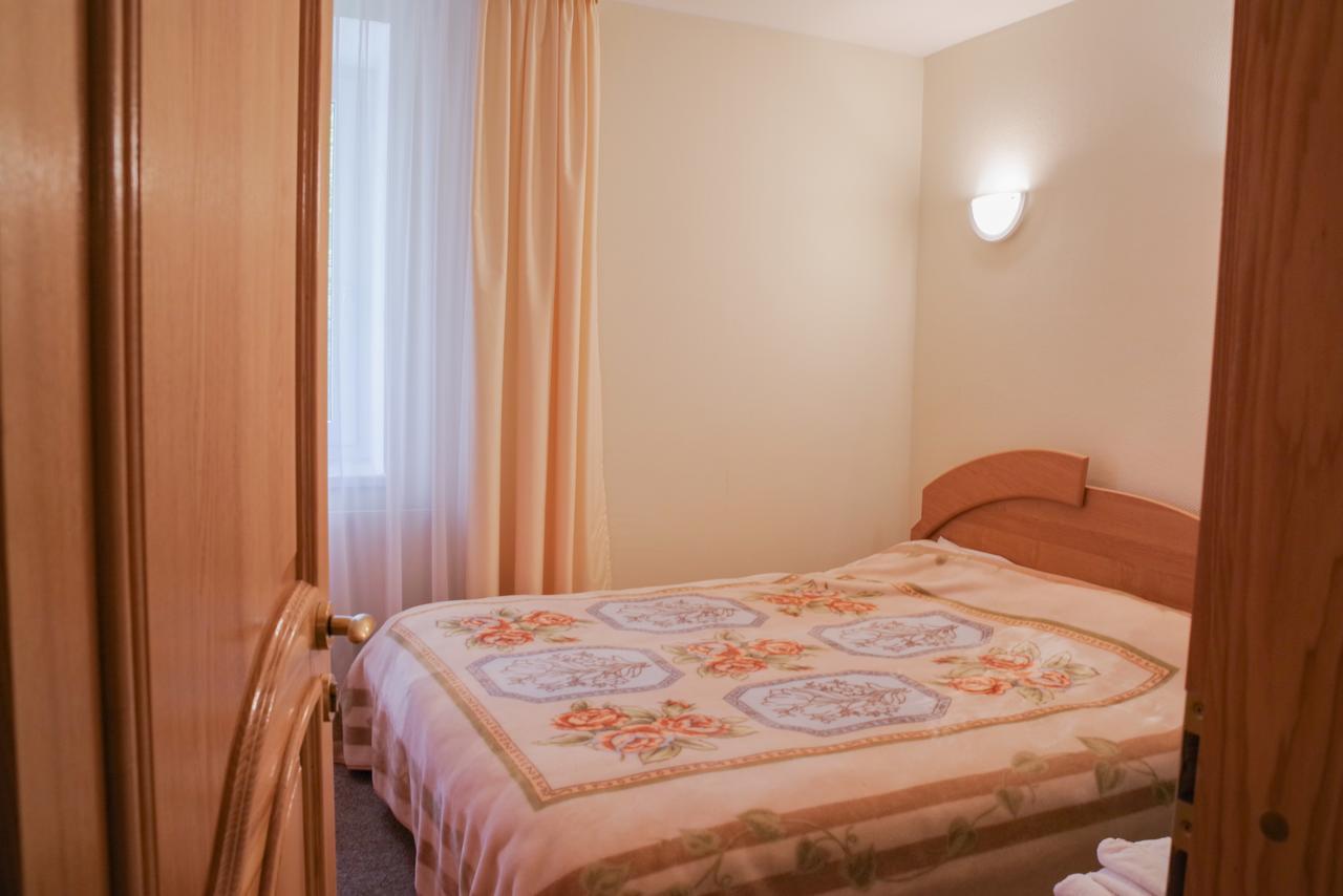 Visagino Parkas Hotell Visaginas Exteriör bild